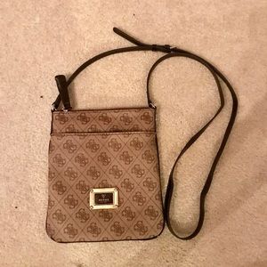 Guess crossbody purse